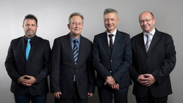 La direcziun da la KEYSTONE-SDA cun CMO Rainer Kupper, CEO Markus Schwab, COO Jann Jenatsch e CFO Daniel Mathys, da sanester. La direcziun da la KEYSTONE-SDA cun CMO Rainer Kupper, CEO Markus Schwab, COO Jann Jenatsch e CFO Daniel Mathys, da sanester.