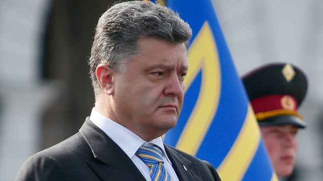 Petro Poroschenko im Porträt von der Seite. Petro Poroschenko im Porträt von der Seite.