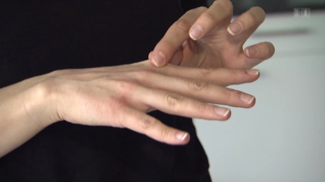 Video «Gepflegte Hände» abspielen Video «Gepflegte Hände» abspielen