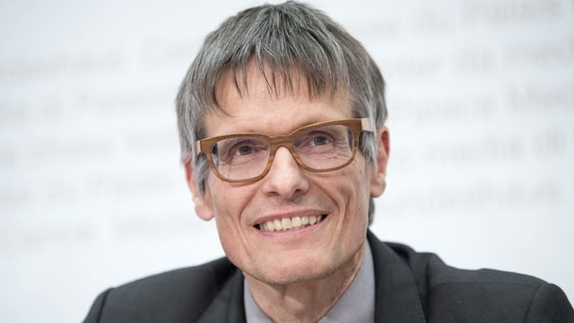 Nahaufnahme Mann mit Brille. Nahaufnahme Mann mit Brille.