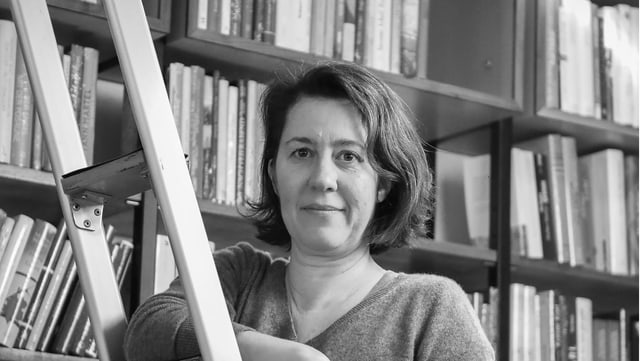 Porträt von Petra Hartlieb. Porträt von Petra Hartlieb.