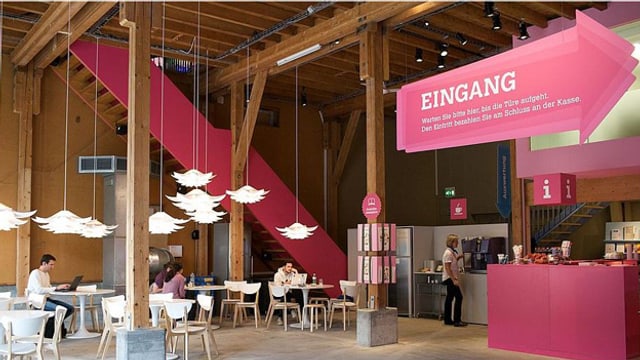 Eingangsbereich der Ausstellung Entscheiden Eingangsbereich der Ausstellung Entscheiden