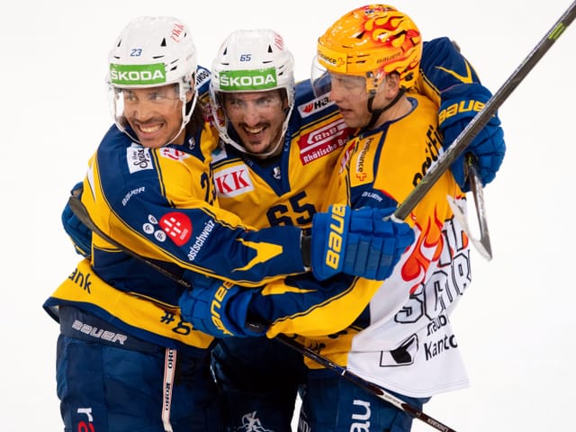 Trotz Tabelle: Die Davoser dürfen über ihren Saisonstart jubeln. Trotz Tabelle: Die Davoser dürfen über ihren Saisonstart jubeln.