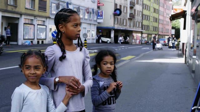Video «Rue de Blamage – Geschichten von der Baselstrasse in Luzern» abspielen Video «Rue de Blamage – Geschichten von der Baselstrasse in Luzern» abspielen