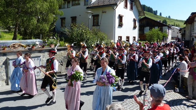 capella da musica en costums marschond tras ftan