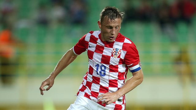 Ivica Olic schaut auf den Ball. Ivica Olic schaut auf den Ball.