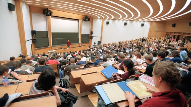 Hörsaal der ETH. Hörsaal der ETH.