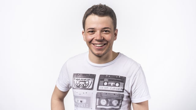 Gian-Marco Maissen ha vivì in'emna senza telefonin e senza internet. Gian-Marco Maissen ha vivì in'emna senza telefonin e senza internet.