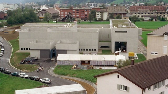 Das Gefängnis Grosshof von aussen. Das Gefängnis Grosshof von aussen.