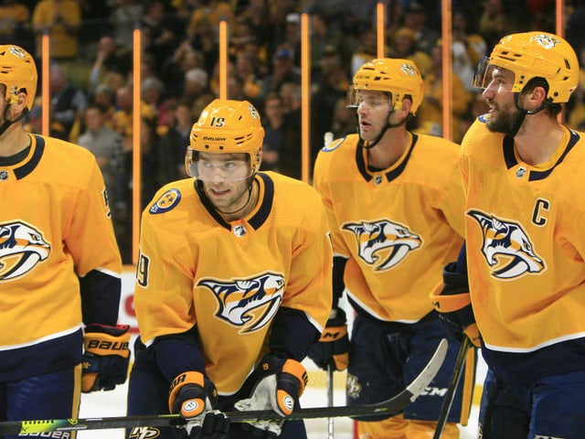 Die Nashville Predators mit Captain Roman Josi. Die Nashville Predators mit Captain Roman Josi.