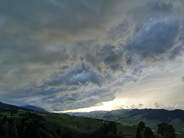 Der Himmel bot heute ganz grosses Kino.
