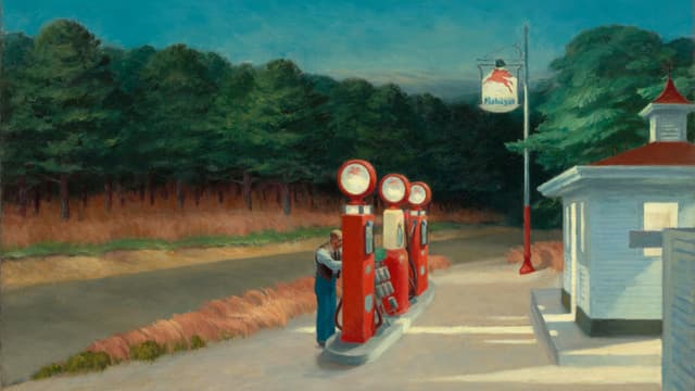 Eine gemalte Tankstelle. Menschenleer. Hintendran ein Wald. Eine gemalte Tankstelle. Menschenleer. Hintendran ein Wald.