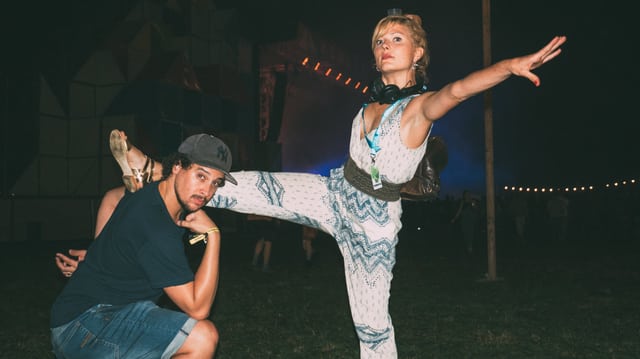 Grüter & Bürgin zeigen ihre schönsten Dance Moves – oder so Grüter & Bürgin zeigen ihre schönsten Dance Moves – oder so