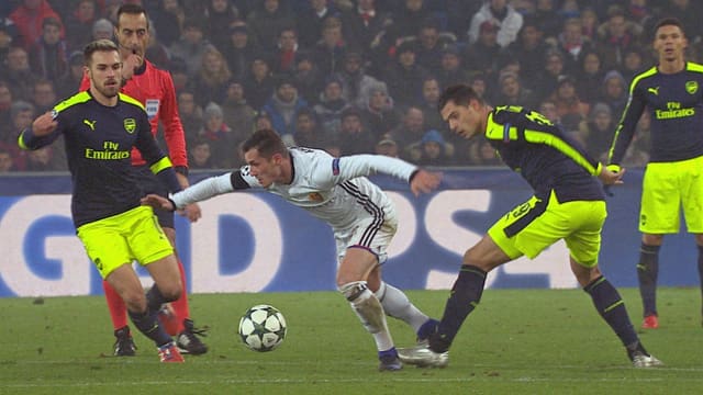Xhaka-Duell Xhaka-Duell