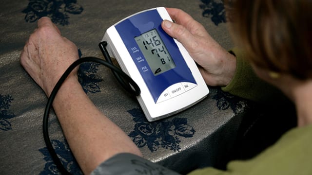 Gesundheit Blutdruck Messen Zu Hause Wann Und Wie Macht Es Sinn