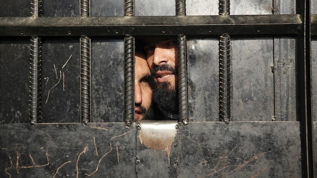 Inhaftierte Taliban-Kämpfer in Jalalab, 2020. Inhaftierte Taliban-Kämpfer in Jalalab, 2020.