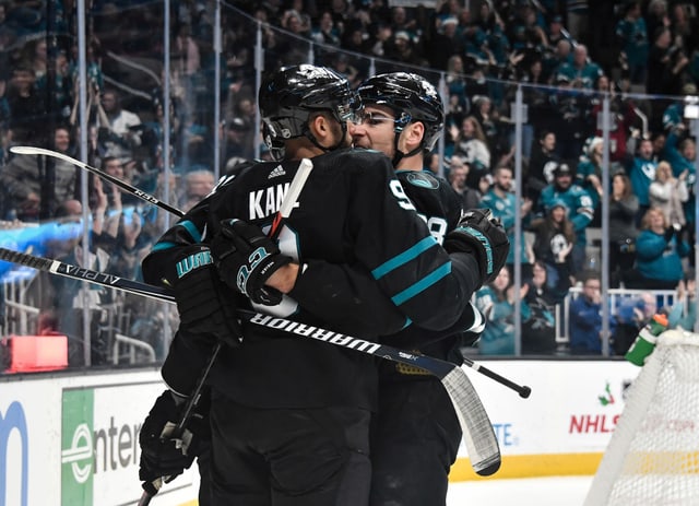 Timo Meier und Evander Kane. Timo Meier und Evander Kane.
