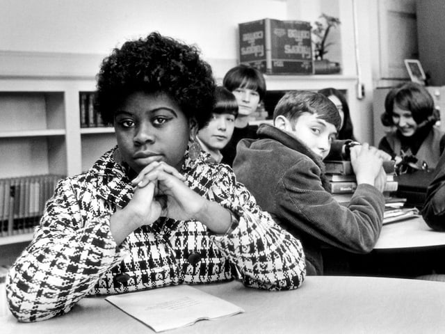 Linda Brown in einer weissen Schulklasse in Kansas / USA Linda Brown in einer weissen Schulklasse in Kansas / USA
