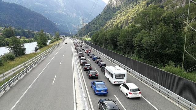 Stau auf der Autobahn. Stau auf der Autobahn.