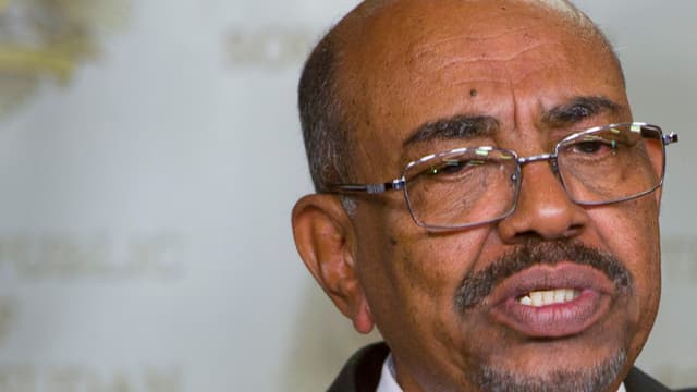 Omar al-Baschir während einer Rede. Omar al-Baschir während einer Rede.