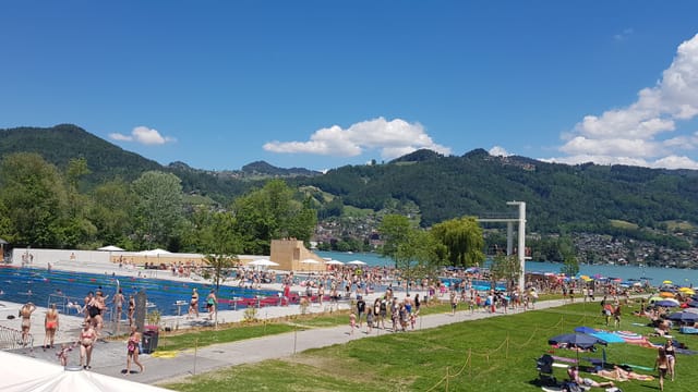 Blick auf das Schwimmbad in Thun. Blick auf das Schwimmbad in Thun.