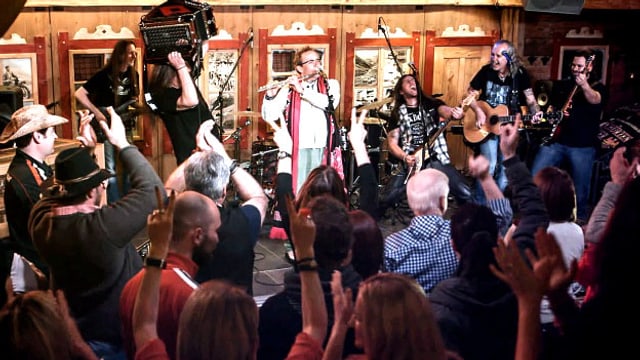 Video «ROCK THE CLASSIC – SCHÜRZENJÄGER» abspielen Video «ROCK THE CLASSIC – SCHÜRZENJÄGER» abspielen