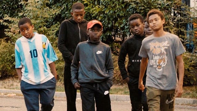Jugendliche Darsteller des Films, situiert in der Banlieue Montfermeil. Jugendliche Darsteller des Films, situiert in der Banlieue Montfermeil.