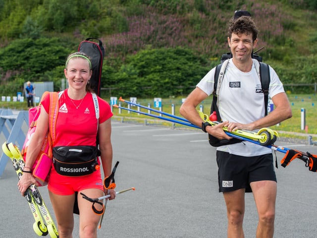 Ole EInar Björndalen im Sommertraining mit Ehefrau Darja Domratschewa. Ole EInar Björndalen im Sommertraining mit Ehefrau Darja Domratschewa.