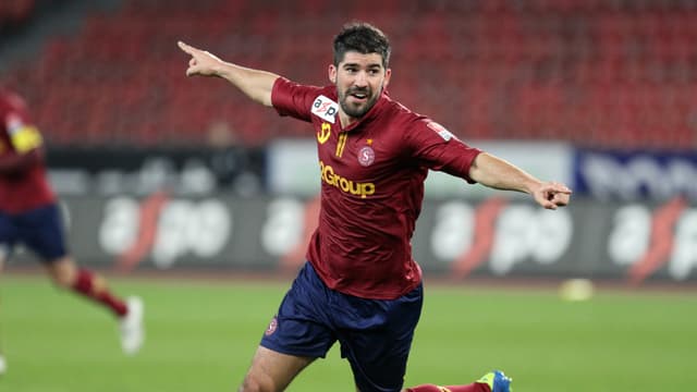 Matias Vikieviez kehrt leihweise zu Servette zurück. Matias Vikieviez kehrt leihweise zu Servette zurück.