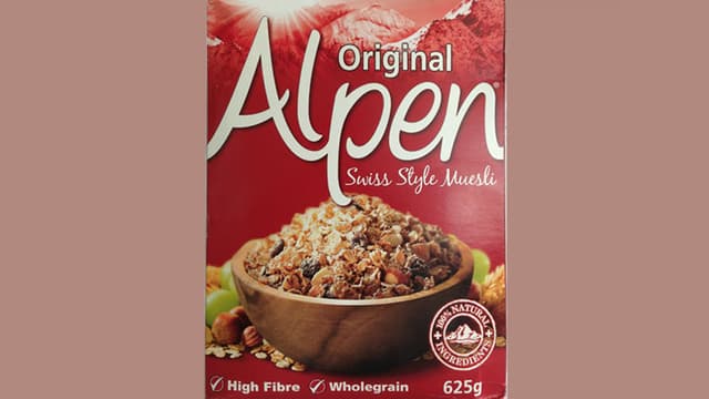 Verpackung Alpen-Müsli. Verpackung Alpen-Müsli.