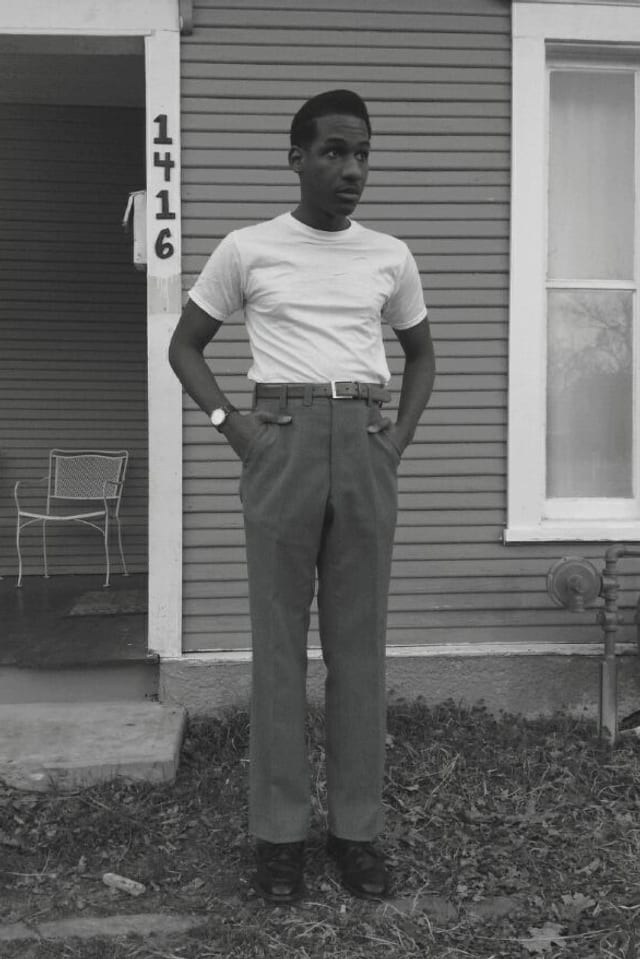Leon Bridges im Old-Scool Outfit Leon Bridges im Old-Scool Outfit