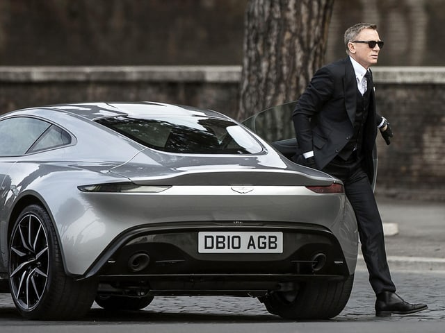 Bond mit Aston Martin Bond mit Aston Martin