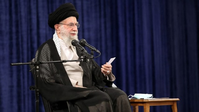 Chamenei fordert Auslieferung von Exil-Iraker aus Schweden