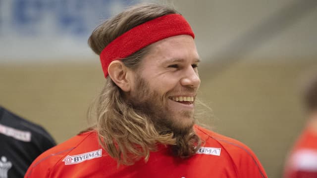 Mikkel Hansen lachend im Training Mikkel Hansen lachend im Training
