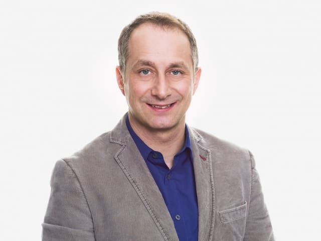 Porträt von SRF-Kommentator Claude Jaggi. Porträt von SRF-Kommentator Claude Jaggi.