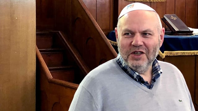 Ein Mann mit Kippa. Ein Mann mit Kippa.