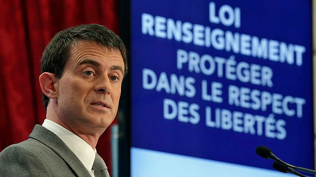 Valls an Rednerpult Valls an Rednerpult