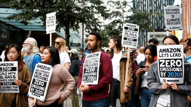 Amazon-Mitarbeiter in Seattle, 2019 Amazon-Mitarbeiter in Seattle, 2019