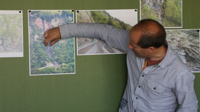 Pliras fotografias vit ina preit e Christoph Nänni declera cun agit da quellas la bova da Riein Pliras fotografias vit ina preit e Christoph Nänni declera cun agit da quellas la bova da Riein