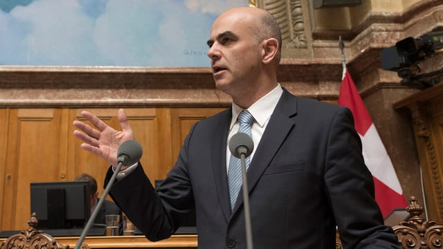 Bundesrat Alain Berset spricht im Nationalrat Bundesrat Alain Berset spricht im Nationalrat