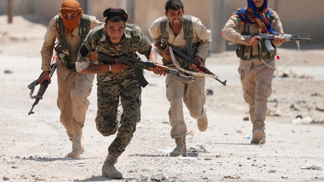 YPG-Kämpfer in Rakka YPG-Kämpfer in Rakka