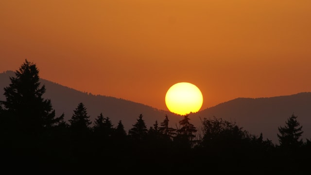 Sonnenaufgang bei Iffwil. Sonnenaufgang bei Iffwil.