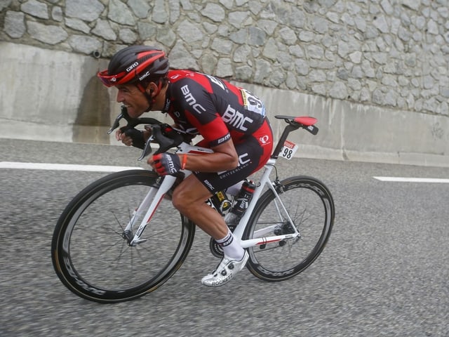 Die «Supertuck»-Position, hier zu sehen bei Greg van Avermaet während der Tour de France 2016. Die «Supertuck»-Position, hier zu sehen bei Greg van Avermaet während der Tour de France 2016.
