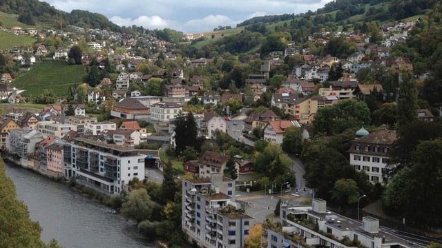 Blick von Baden auf die Gemeinde Ennetbaden und das Höhtal. Blick von Baden auf die Gemeinde Ennetbaden und das Höhtal.