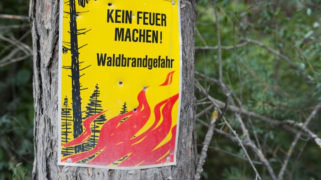 Waldbrandgefahr-Schild Waldbrandgefahr-Schild