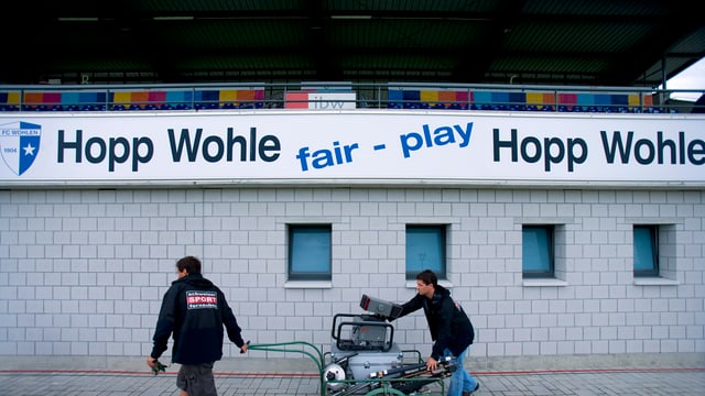 Hält sich der FC Wohlen selber auch an die Fair-Play-Grundsätze? Eine Anwaltskanzlei sagt ganz klar: Nein. Hält sich der FC Wohlen selber auch an die Fair-Play-Grundsätze? Eine Anwaltskanzlei sagt ganz klar: Nein.