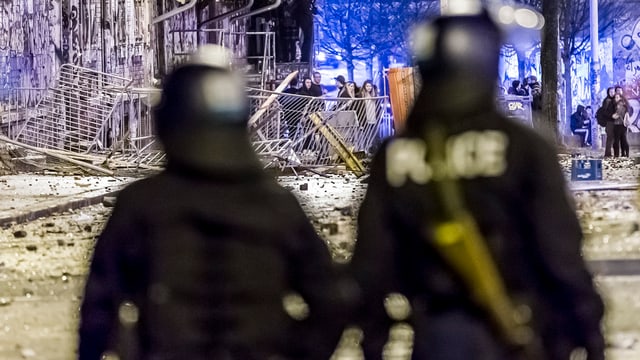 Polizisten Polizisten