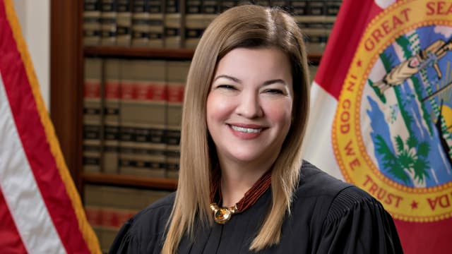 Barbara Lagoa. Barbara Lagoa.