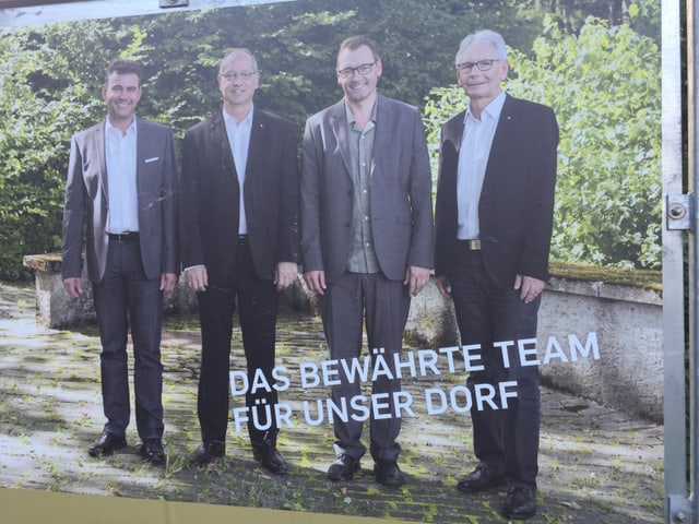 Vier Kandidaten auf Plakat Vier Kandidaten auf Plakat