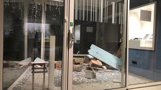 Gesprengter Bankomat in Schwarzenbach Gesprengter Bankomat in Schwarzenbach
